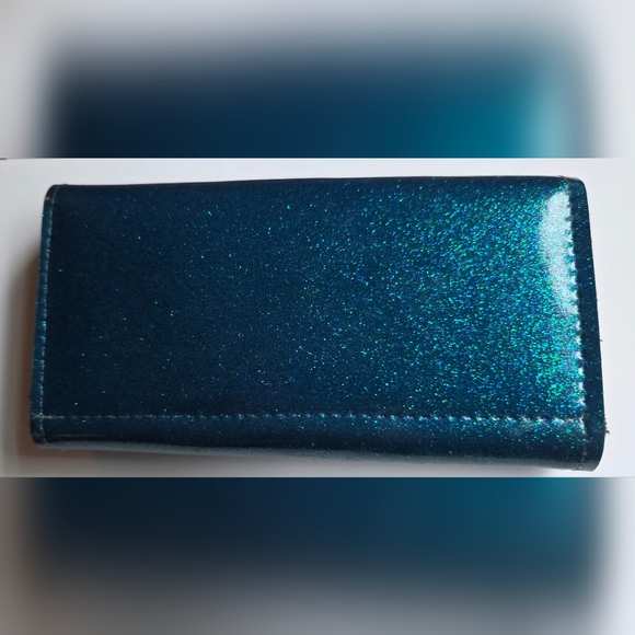 Trophy Queen Blue Glitter Wallet - Picture 2 of 10